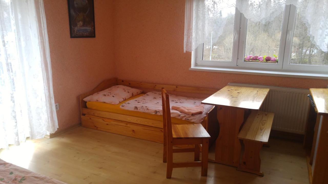 Penzion Apartmany Becov Bečov nad Teplou Eksteriør bilde