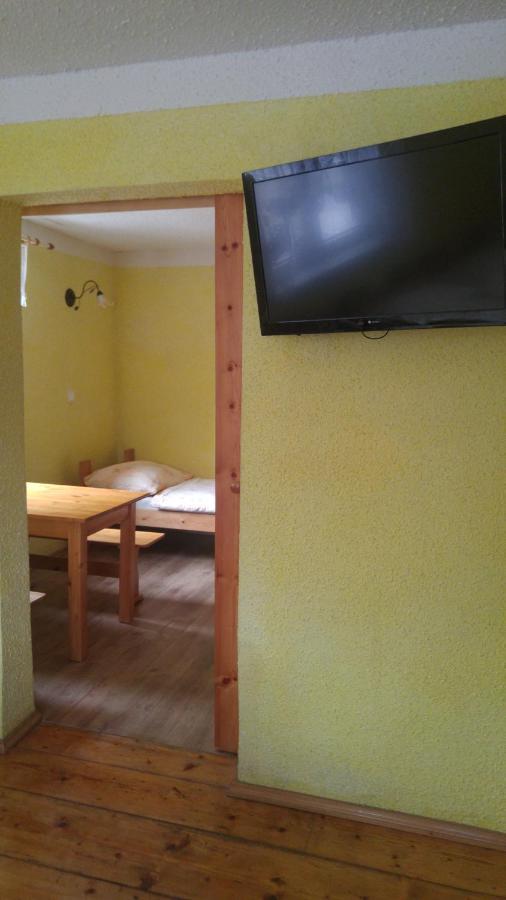 Penzion Apartmany Becov Bečov nad Teplou Eksteriør bilde